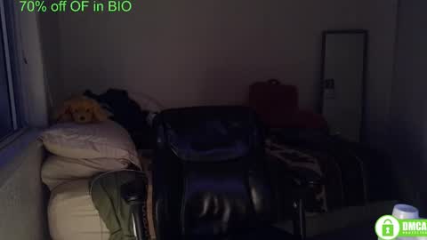 Snapshot of canadianstud18 chatting on 20, 2, 2025 Devon online show from 20, 2, 2025