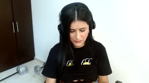 Snapshot of canddysexxx_ chatting on 1, 12, 2025 Carolina online show from 1, 12, 2025