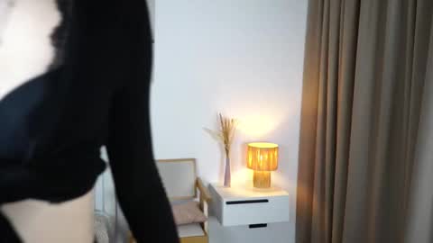 Snapshot of candelariaberenger chatting on 19, 10, 2025 Ariana online show from 19, 10, 2025