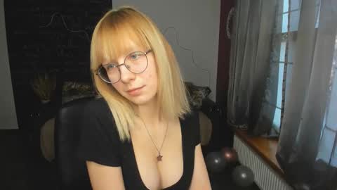 Snapshot of candicahoney chatting on 27, 2, 2026 candicahoney online show from 27, 2, 2026