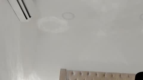 Candie  online show from 16, 1, 2026