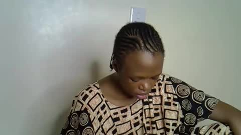 candiemaya online show from 5, 4, 2026