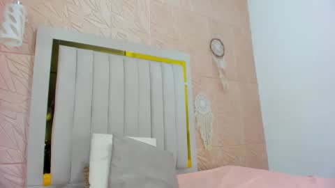 candise online show from 2, 10, 2025