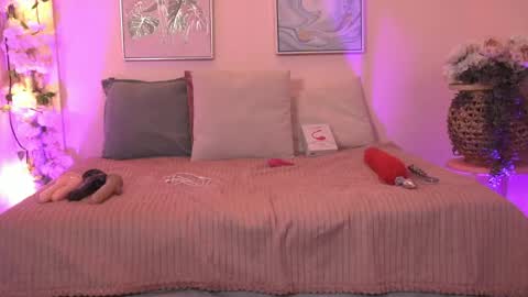 Candy online show from 7, 4, 2026