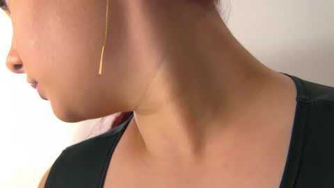 Bella online show from 7, 10, 2025