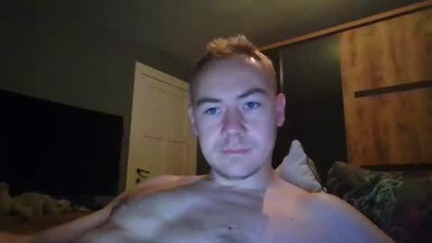 Snapshot of candy_boy_xoxo chatting on 10, 11, 2025 candy_boy_xoxo online show from 10, 11, 2025