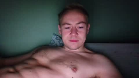 candy_boy_xoxo online show from 14, 6, 2026