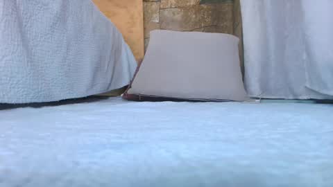 Snapshot of candy_feett chatting on 22, 10, 2025 Jolie online show from 22, 10, 2025