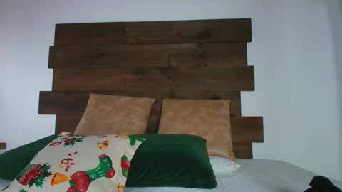 Snapshot of candy_feett chatting on 25, 11, 2025 Jolie online show from 25, 11, 2025