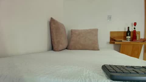 Jolie online show from 8, 1, 2026