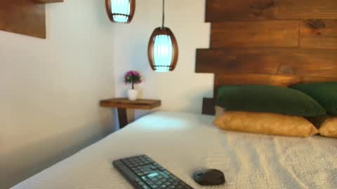 Jolie online show from 2, 2, 2026