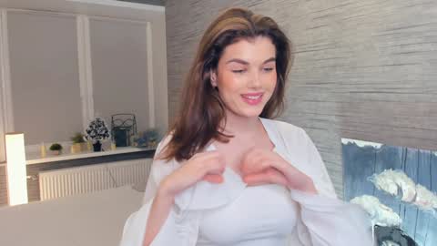 Flora online show from 1, 2, 2025