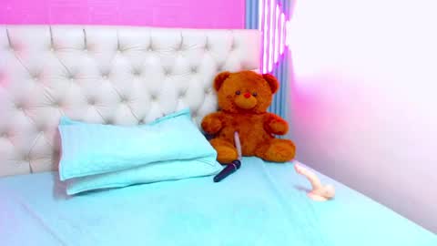 Snapshot of candy_hot88 chatting on 10, 12, 2024 sofia perez online show from 10, 12, 2024