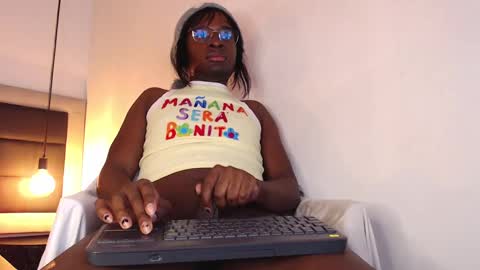 Snapshot of candy_lovee6 chatting on 1, 3, 2025 CANDY LOVE DANNA online show from 1, 3, 2025