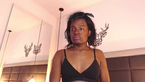 Snapshot of candy_lovee6 chatting on 26, 10, 2025 CANDY LOVE DANNA online show from 26, 10, 2025