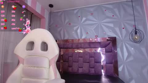 Snapshot of candy_morgan412 chatting on 16, 9, 2025 Ania online show from 16, 9, 2025