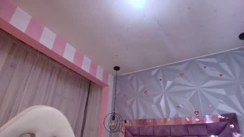 Snapshot of candy_morgan412 chatting on 4, 10, 2025 Ania online show from 4, 10, 2025