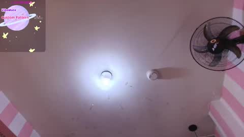 Snapshot of candy_morgan412 chatting on 15, 10, 2025 Ania online show from 15, 10, 2025