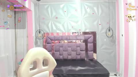 Snapshot of candy_morgan412 chatting on 7, 11, 2025 Ania online show from 7, 11, 2025