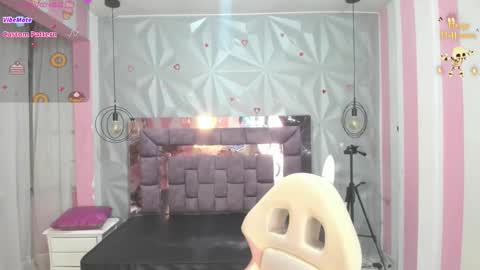 Snapshot of candy_morgan412 chatting on 12, 11, 2025 Ania online show from 12, 11, 2025