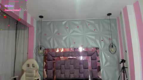 Snapshot of candy_morgan412 chatting on 25, 11, 2025 Ania online show from 25, 11, 2025