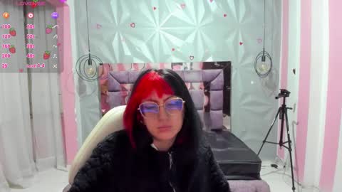 Snapshot of candy_morgan412 chatting on 28, 11, 2025 Ania online show from 28, 11, 2025