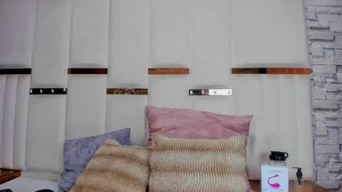 candyandsteven online show from 5, 2, 2026