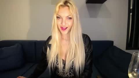 Snapshot of candycathc chatting on 25, 2, 2025 candycathc online show from 25, 2, 2025