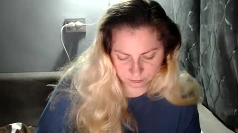 Laura online show from 28, 10, 2025