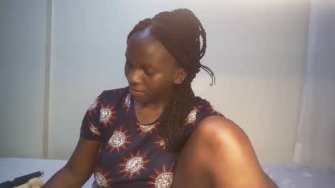 candycurly_ online show from 9, 3, 2025