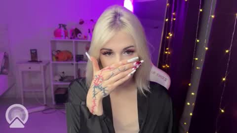 Snapshot of candyhannah chatting on 20, 10, 2025 You can call me HH online show from 20, 10, 2025