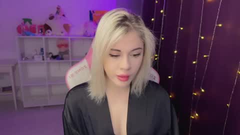 Snapshot of candyhannah chatting on 24, 11, 2025 You can call me HH online show from 24, 11, 2025