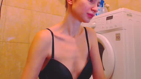 Snapshot of candyjesx chatting on 25, 1, 2025 CANDYJESx online show from 25, 1, 2025