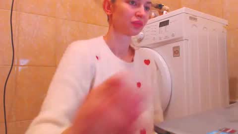 Snapshot of candyjesx chatting on 4, 2, 2025 CANDYJESx online show from 4, 2, 2025