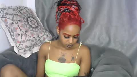 Snapshot of candykiss5 chatting on 8, 10, 2025 cupshee online show from 8, 10, 2025