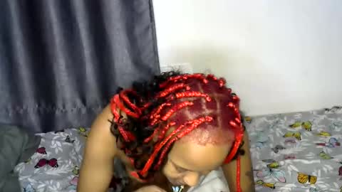 Snapshot of candykiss5 chatting on 19, 10, 2025 cupshee online show from 19, 10, 2025