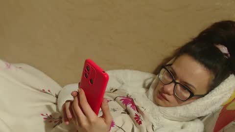 say meow and send tips  online show from 6, 3, 2025