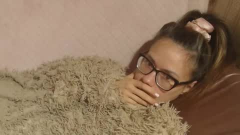 say meow and send tips  online show from 2, 11, 2025