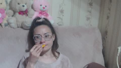 Snapshot of candylady136 chatting on 23, 4, 2026 say meow and send tip online show from 23, 4, 2026
