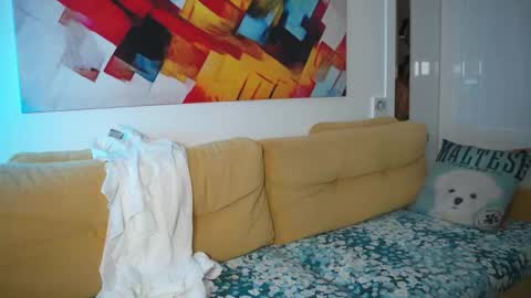 FANSLY  -    online show from 19, 4, 2026