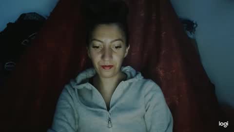 Snapshot of candymilfff chatting on 11, 12, 2024 candymilfff online show from 11, 12, 2024