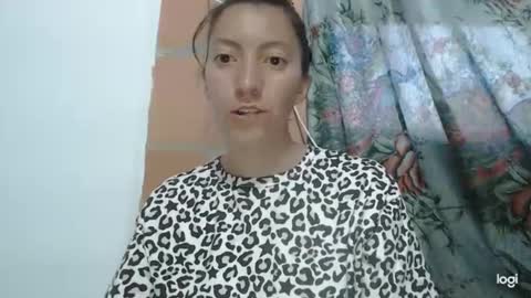 Snapshot of candymilfff chatting on 8, 3, 2025 candymilfff online show from 8, 3, 2025