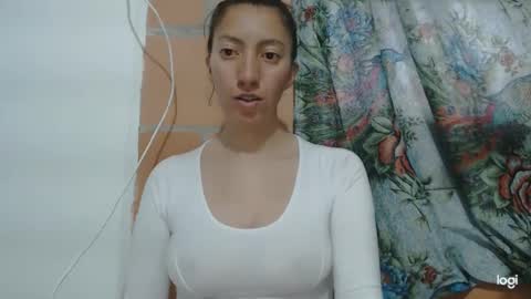 Snapshot of candymilfff chatting on 11, 3, 2025 candymilfff online show from 11, 3, 2025