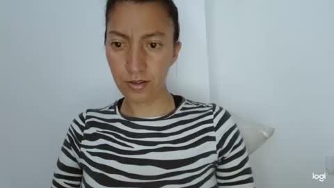 Snapshot of candymilfff chatting on 11, 9, 2025 candymilfff online show from 11, 9, 2025