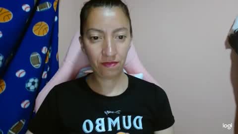 Snapshot of candymilfff chatting on 26, 5, 2026 candymilfff online show from 26, 5, 2026