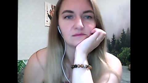 Snapshot of candyolime chatting on 15, 9, 2025 Daisy online show from 15, 9, 2025