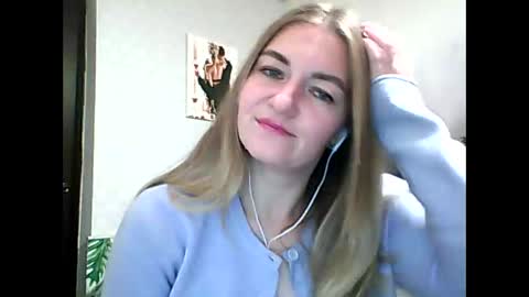 Snapshot of candyolime chatting on 3, 10, 2025 Daisy online show from 3, 10, 2025