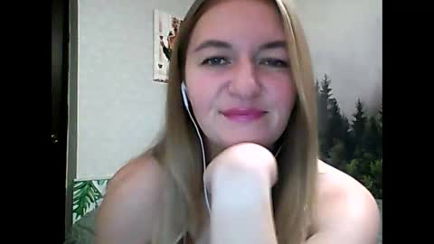 Snapshot of candyolime chatting on 16, 10, 2025 Daisy online show from 16, 10, 2025