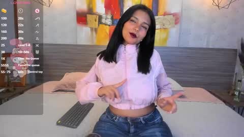 Snapshot of candys_victoria chatting on 26, 2, 2025 Candys Victoria online show from 26, 2, 2025
