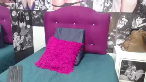 Snapshot of canela_a73 chatting on 8, 9, 2025 Canela online show from 8, 9, 2025